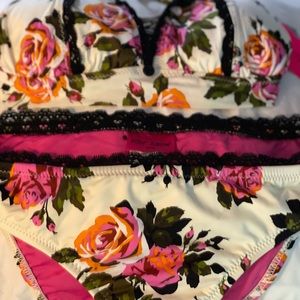 Betsey Johnson NWT 146$ M Look At My Butt Bikini.  Tuxedo style bottoms.  Sexy